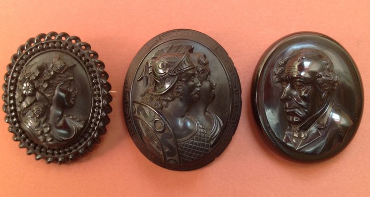 Whitby Jet: A Discussion of its Simulants