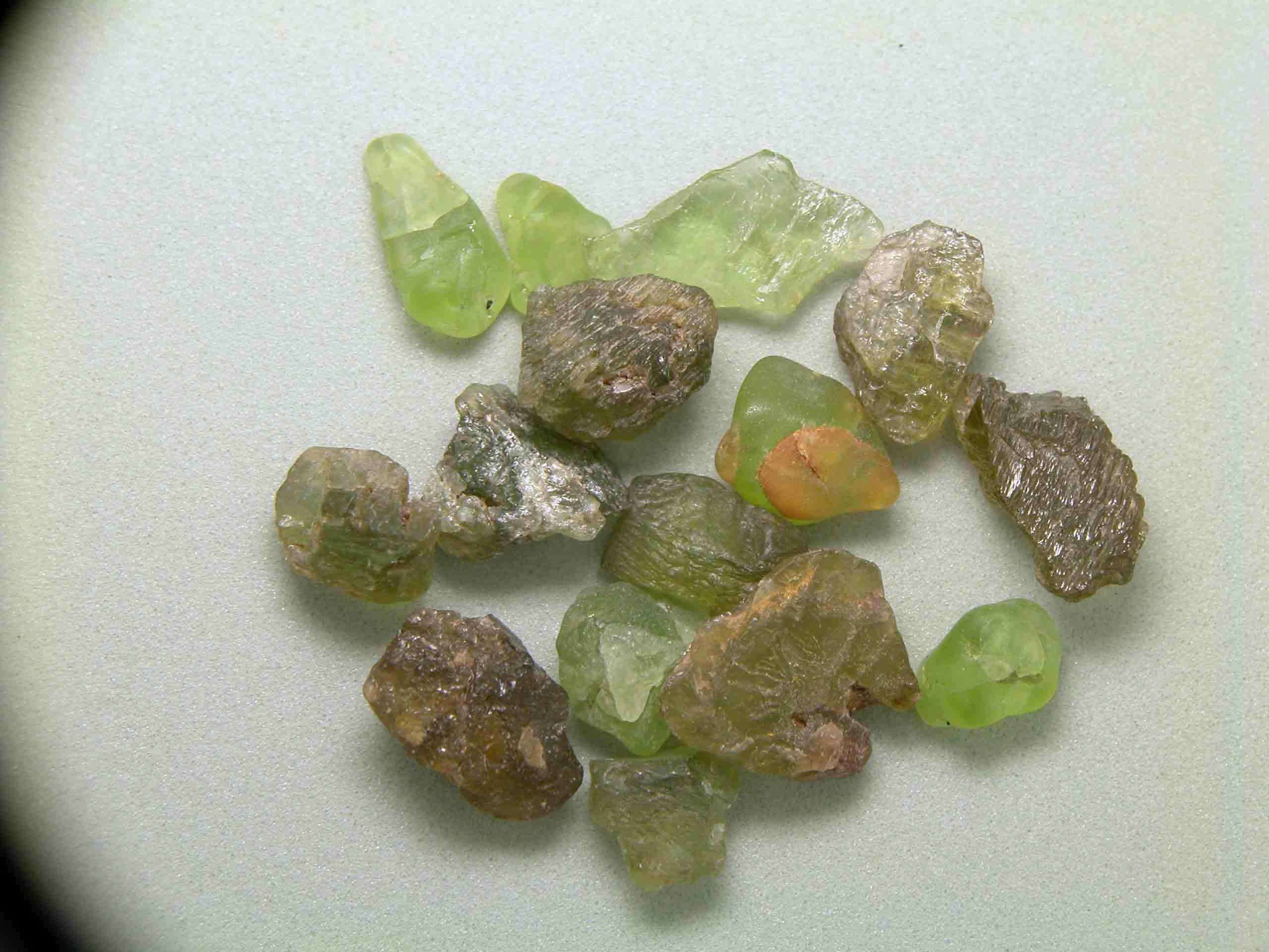 Gemmology Insights: Why is Peridot Described as Oily? - Peridot,oily - Peridot Crystals 067 ©GemA