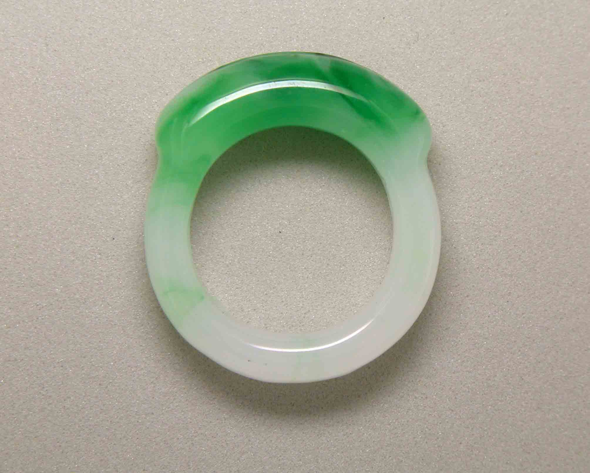 Gem Knowledge: What is Artificial Glass Paste in Antique Jewellery - Artificial Glass Paste - Jade Simulant Paste 048 ©GemA