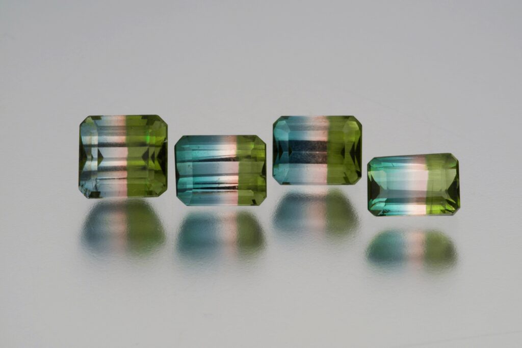 Bi-colour tourmalines totalling 4.62 carats,.