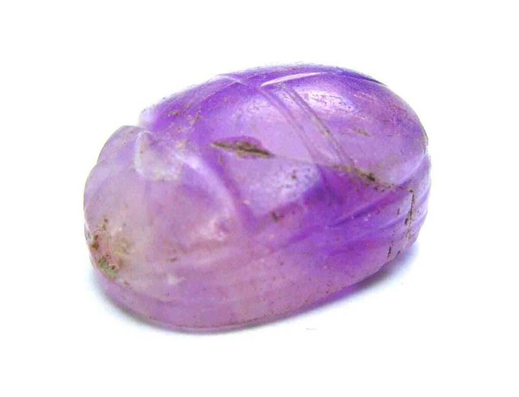 Gem Knowledge: What Are the ‘Cardinal Gems’?  - Cardinal gems - Quartz Amethyst Carving Scarab 0800 ©GemA
